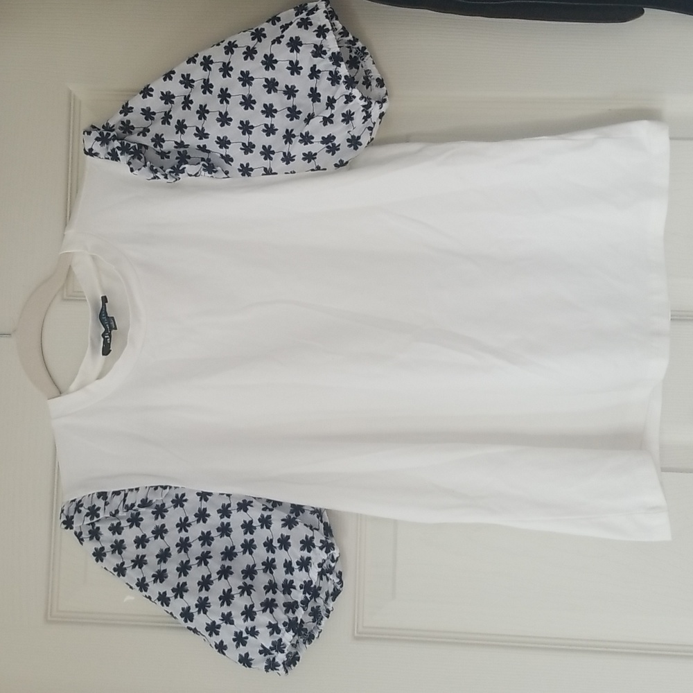 Used  Alice Blue Cream puffy sleeve blouse, size L.